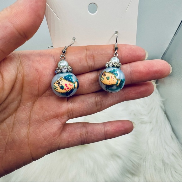 Sea themed Fish design Beaded Earrings - Picture 2 of 4